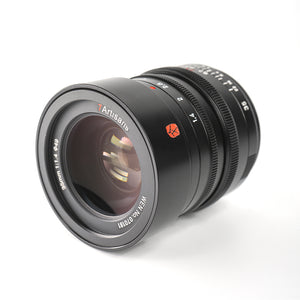 
                  
                    Load image into Gallery viewer, 7Artisans 35mm F/1.4 M Mount WEN lens
                  
                