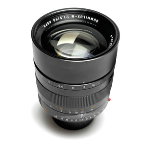 
                  
                    Load image into Gallery viewer, Leica Summilux-M 90mm f/1.5 ASPH - Certified Pre-Owned
                  
                