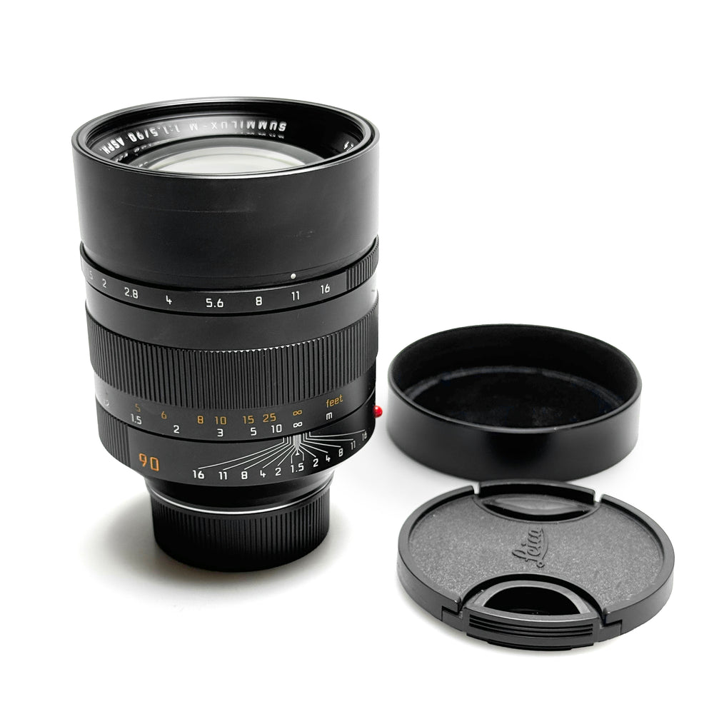 
                  
                    Load image into Gallery viewer, Leica Summilux-M 90mm f/1.5 ASPH - Certified Pre-Owned
                  
                