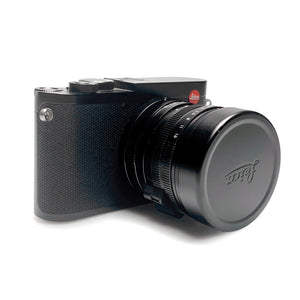 
                  
                    Load image into Gallery viewer, Leica Q2 Camera Body - Certified Pre-Owned
                  
                