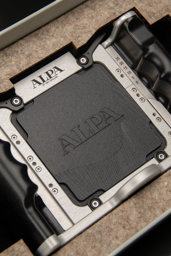 
                  
                    Load image into Gallery viewer, ALPA 12 SWA Edition Pignons Limited Edition
                  
                