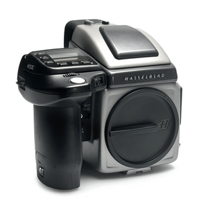 
                  
                    Load image into Gallery viewer, Phase One IQ3 100 ( H Mount ) &amp;amp; Hasselblad H5X Body Kit - Certified Pre-Owned
                  
                
