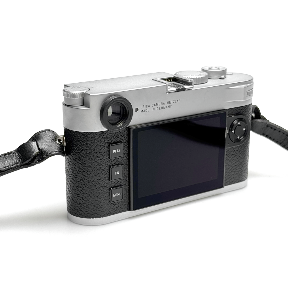 
                  
                    Load image into Gallery viewer, Leica M11 Camera Body (Chrome Finish) - Certified Used
                  
                