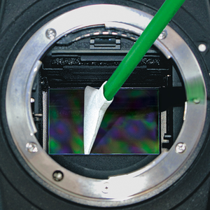 
                  
                    Load image into Gallery viewer, Visble Dust Medium Format Sensor 30-33mm Green Swab - 12 PACK
                  
                